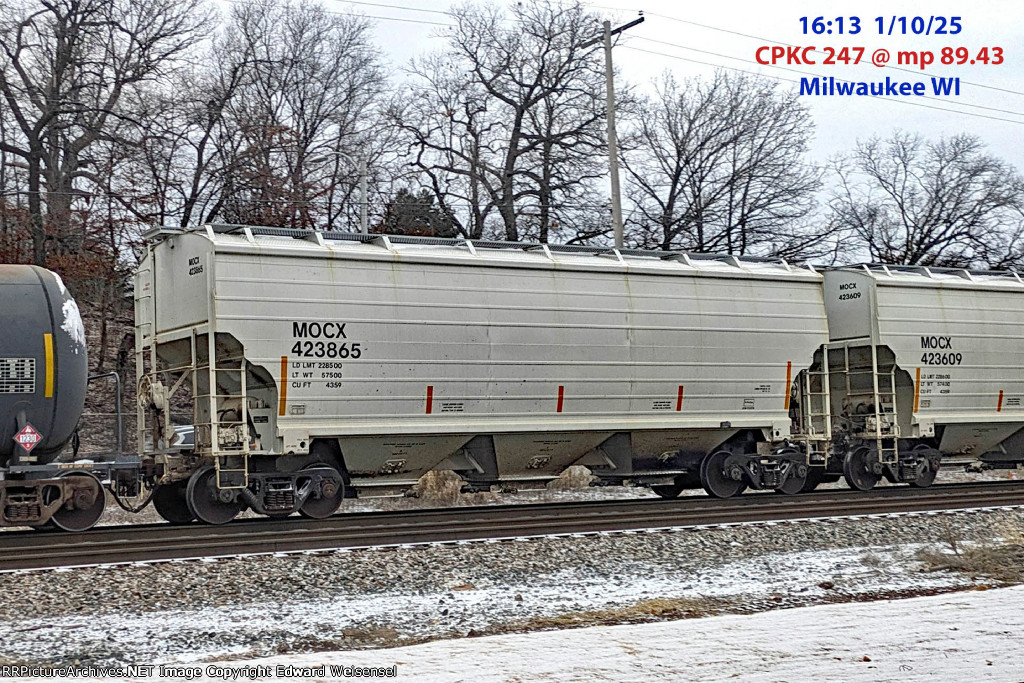 CPKC 247 potash hoppers